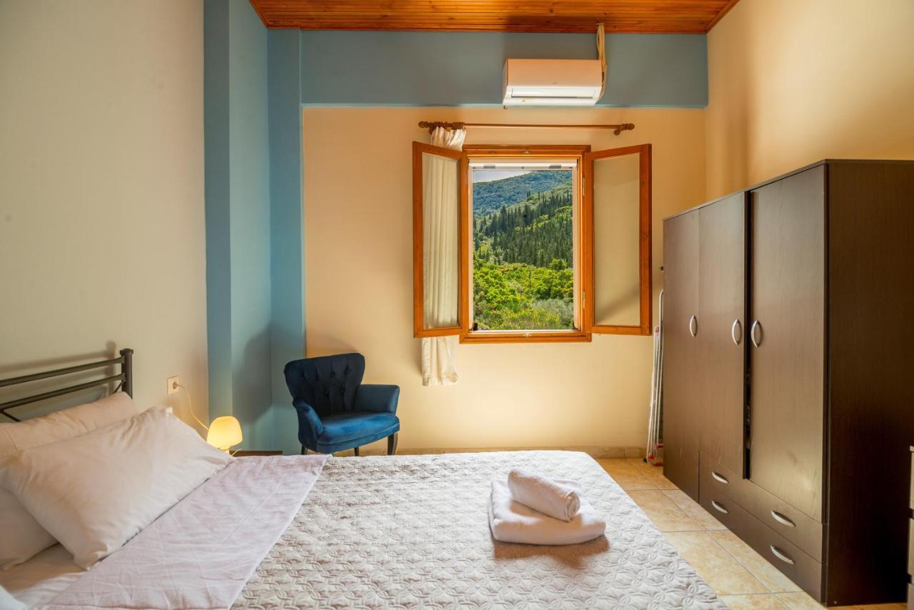 Ntamari Apartments Вати Екстериор снимка